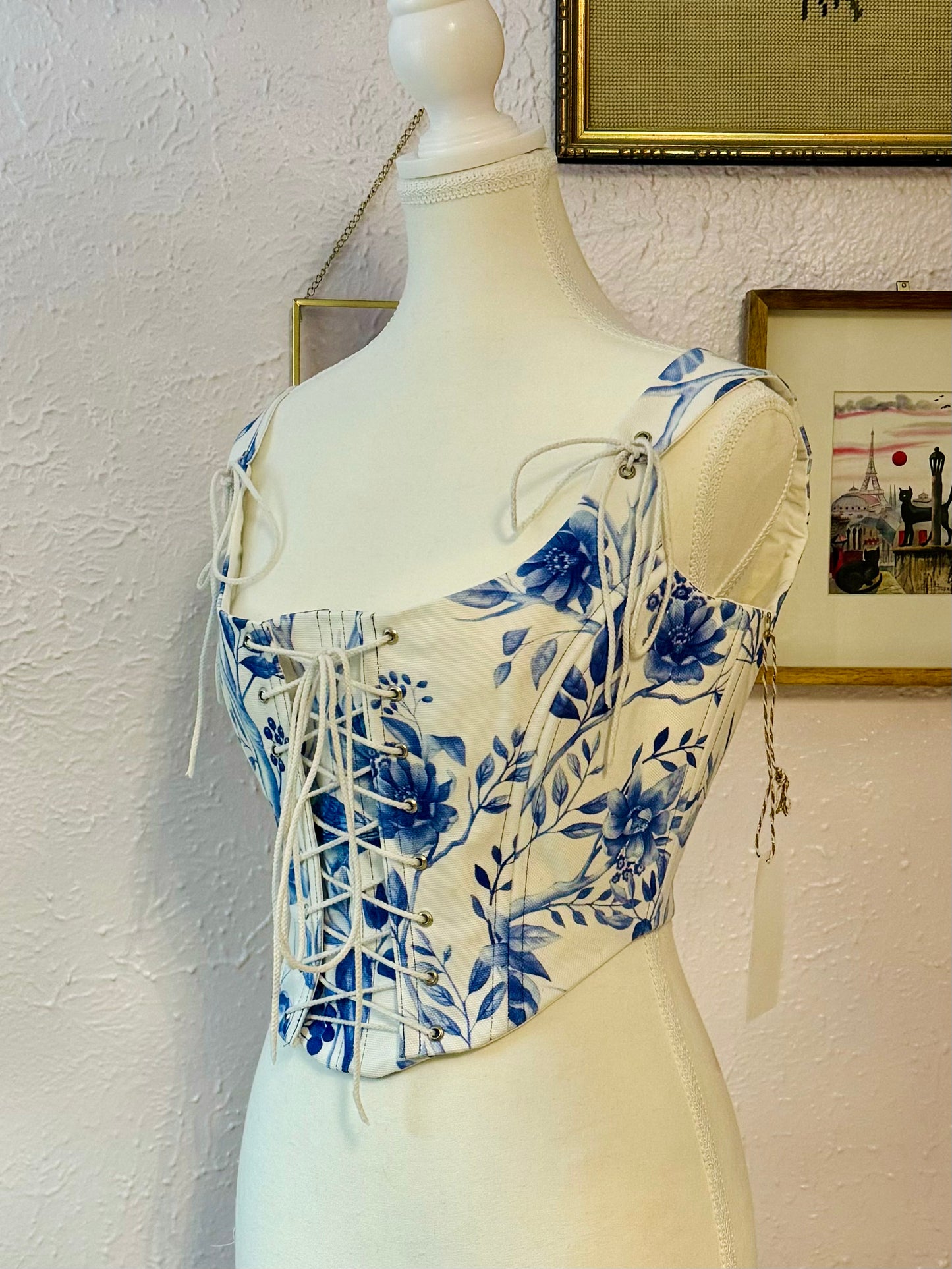 Front Lace Corset in Toile de Ville